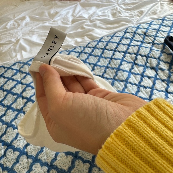 Variety Open back tee - Picture 2 of 3